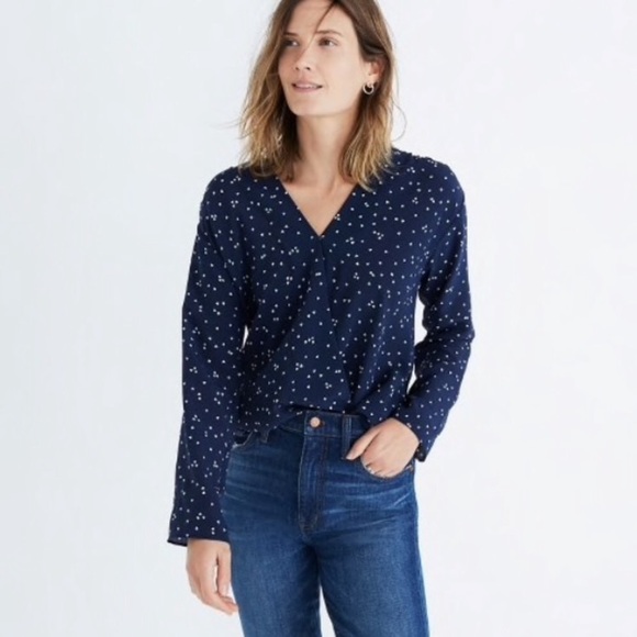 Madewell Tops - Madewell silk wrap front top in heart flip